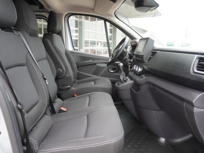 Renault Trafic 2.0 Blue dCi 170PK T30 L2H2 Invalide vervoer / ideaal voor camper nr. V186 | Airco | Cruise | Navi | trekhaak (marge auto INCL BPM) foto 13