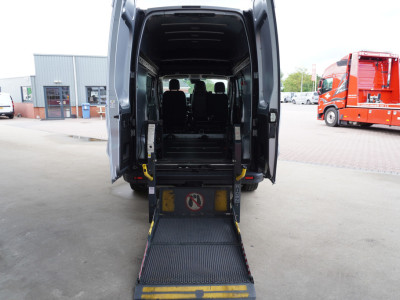 Renault Trafic 2.0 Blue dCi 170PK T30 L2H2 Rolstoelbus met schans nr. V186 | Airco | Cruise | Navi | trekhaak foto 14