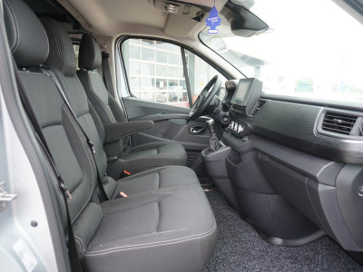 Renault Trafic 2.0 Blue dCi 170PK T30 L2H2 Rolstoelbus met schans nr. V186 | Airco | Cruise | Navi | trekhaak foto 15