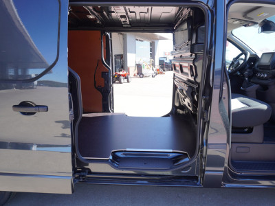 Renault Trafic 2.0 Blue dCi 170pk T30 L2H1  Exclusive Automaat Schuifdeur L / R Nr. V203 | Climate | Cruise | Navi | Trekhaak | Achterklep | Betimmering foto 13