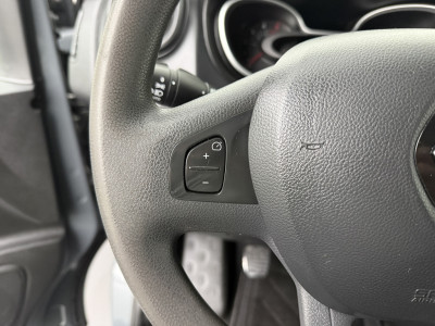 Renault Trafic 2.0DCi 120PK Lang Work Edition | Navigatie | Multimedia | Airco | 3-Zits | Trekhaak foto 15