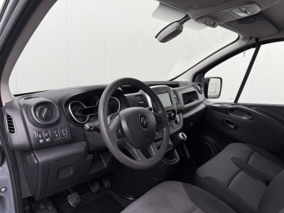 Renault Trafic 2.0DCi 120PK Lang Work Edition | Navigatie | Multimedia | Airco | 3-Zits | Trekhaak foto 3