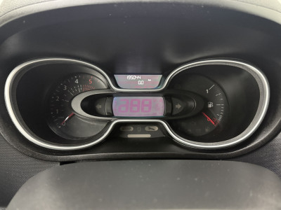 Renault Trafic 2.0DCi 120PK Lang Work Edition | Navigatie | Multimedia | Trekhaak | 3-Zits | Airco | Cruise foto 9