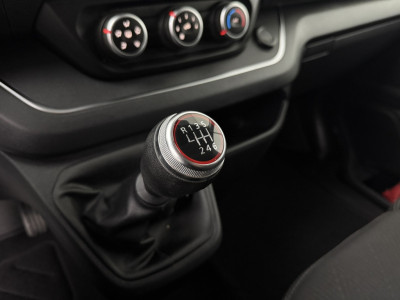 Renault Trafic 2.0DCi 130PK Lang Dubbele Cabine | 6-Persoons | Multimedia | Airco | Cruise | Trekhaak foto 17