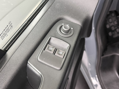 Renault Trafic 2.0DCi 145PK Automaat Lang Imperiaal | Trekhaak | Navigatie | Multimedia | Airco | 3-Zits | Betimmering foto 9