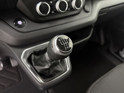 Renault Trafic 2.0DCi 150PK Lang | Trekhaak | Navigatie | Camera | Multimedia | Airco foto 18
