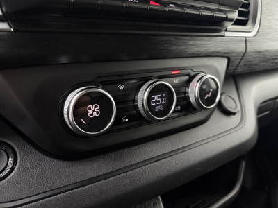 Renault Trafic 2.0DCi 150PK Lang | Trekhaak | Navigatie | Camera | Multimedia | Airco foto 20