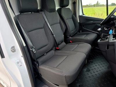 Renault Trafic 2.0 DCi L1 H1 - 131 Pk - Euro 6 - Airco - Cruise Control - ParkeerCamera foto 13