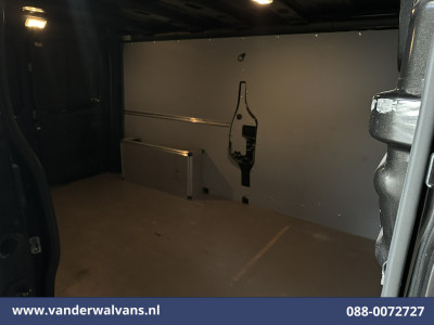 Renault Trafic 2.0 MultiJet 146pk L2H1 Euro6 Airco | Camera | Navigatie | Cruisecontrol Trekhaak, Parkeersensoren, Bijrijdersbank 11