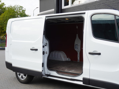 Renault Trafic 2.0 dCi 110PK L2 EURO 6 - Airco - Navi - Cruise - €16.900,- Excl. foto 9