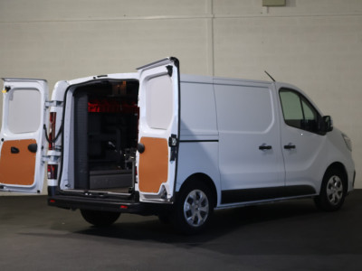 Renault Trafic 2.0 dCi 110pk L1 H1 Inrichting foto 10