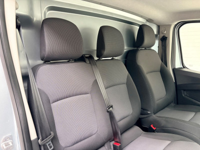 Renault Trafic 2.0 dCi 110pk euro6 T30 L2H1 Comfort 3Persoons, Airco, CruiseControl, Trekhaak, RIJKLAARPRIJS! NEDERLANDSE BUS! 3