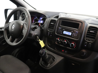 Renault Trafic 2.0 dCi 120PK EURO 6 - Airco - Cruise - PDC - 2x Schuifdeur- € 13.900,- Excl. Fotos foto 3