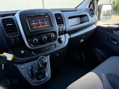 Renault Trafic 2.0 dCi 120 PK / L1H1 / 1e EIG. / 2x SCHUIFDEUR / IMPERIAAL / TREKHAAK / LED / CRUISE / 3-ZITS foto 13