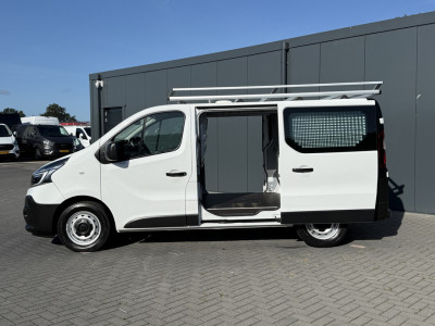 Renault Trafic 2.0 dCi 120 PK / L1H1 / 1e EIG. / 2x SCHUIFDEUR / IMPERIAAL / TREKHAAK / LED / CRUISE / 3-ZITS foto 3