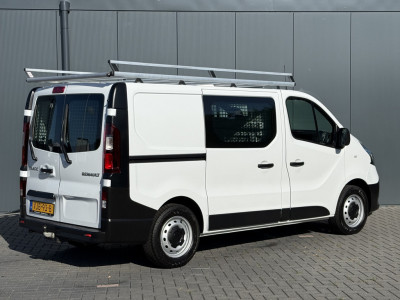 Renault Trafic 2.0 dCi 120 PK / L1H1 / 1e EIG. / 2x SCHUIFDEUR / IMPERIAAL / TREKHAAK / LED / CRUISE / 3-ZITS foto 4