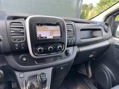 Renault Trafic 2.0 dCi 120 PK / L1H1 / 1e EIG. / **INRICHTING** / TREKHAAK / AIRCO / CRUISE / LED KOPLAMPEN foto 14