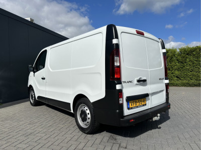Renault Trafic 2.0 dCi 120 PK / L1H1 / 1e EIG. / **INRICHTING** / TREKHAAK / AIRCO / CRUISE / LED KOPLAMPEN foto 5