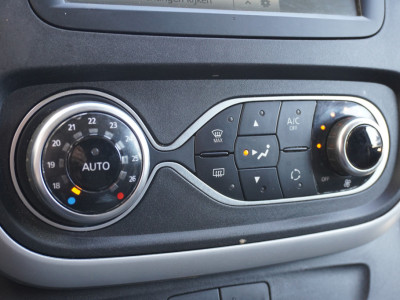 Renault Trafic 2.0 dCi 120PK  L2 EURO 6 - A/C Climate - Navi - Cruise - €14.900,- Excl. foto 10