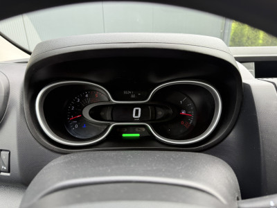 Renault Trafic 2.0 dCi 120 PK / L2H1 / 1e EIG. / AIRCO / CRUISE / PDC / 3-ZITS / LED 11