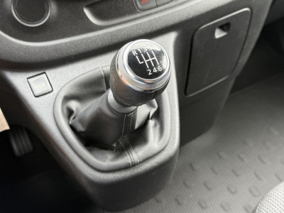 Renault Trafic 2.0 dCi 120 PK / L2H1 / 1e EIG. / AIRCO / CRUISE / PDC / 3-ZITS / LED 14