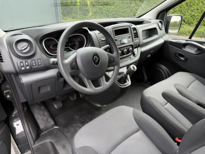 Renault Trafic 2.0 dCi 120 PK / L2H1 / 1e EIG. / AIRCO / CRUISE / PDC / 3-ZITS / LED 7