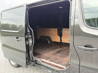 Renault Trafic 2.0 dCi 120 PK / L2H1 / 1e EIG. / AIRCO / CRUISE / PDC / 3-ZITS / LED 9