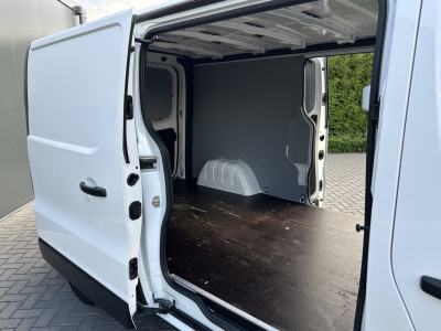 Renault Trafic 2.0 dCi 120 PK / L2H1 / 1e EIG. / DUBBELE SCHUIFDEUREN / TREKHAAK / LED KOPLAMPEN / AIRCO / CRUISE foto 10