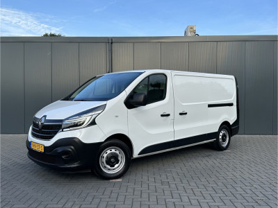 Renault Trafic 2.0 dCi 120 PK / L2H1 / 1e EIG. / DUBBELE SCHUIFDEUREN / TREKHAAK / LED KOPLAMPEN / AIRCO / CRUISE foto 2