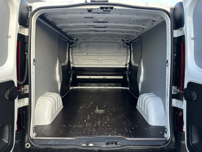 Renault Trafic 2.0 dCi 120 PK / L2H1 / 1e EIG. / DUBBELE SCHUIFDEUREN / TREKHAAK / LED KOPLAMPEN / AIRCO / CRUISE foto 9