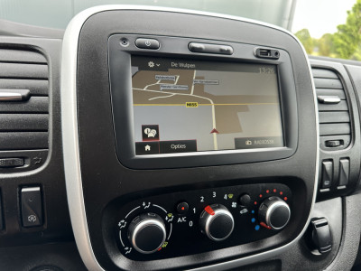 Renault Trafic 2.0 dCi 120 PK / L2H1 / 1e EIG. / IMPERIAAL / 2x SCHUIFDEUR / TREKHAAK / LED KOPLAMPEN / AIRCO /  CRUISE foto 12