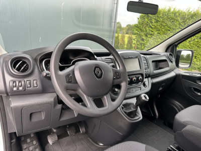 Renault Trafic 2.0 dCi 120 PK / L2H1 / 1e EIG. / IMPERIAAL / 2x SCHUIFDEUR / TREKHAAK / LED KOPLAMPEN / AIRCO /  CRUISE foto 8