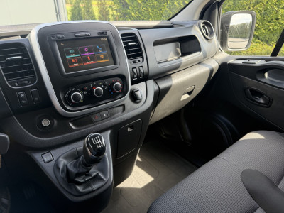 Renault Trafic 2.0 dCi 120 PK / L2H1 / 1e EIG. / TREKHAAK / IMPERIAAL / 3-ZITS / AIRCO / CRUISE / NAVI / LED foto 12