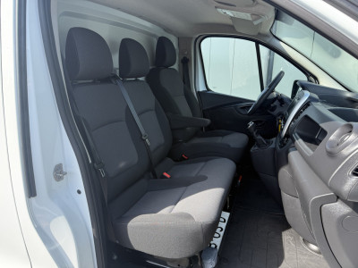 Renault Trafic 2.0 dCi 120 PK / L2H1 / 1e EIG. / TREKHAAK / IMPERIAAL / 3-ZITS / AIRCO / CRUISE / NAVI / LED foto 6