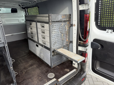 Renault Trafic 2.0 dCi 120 PK / L2H1 / 2x SCHUIFDEUR / INRICHTING / TREKHAAK / 1e EIG. / LED / CRUISE / AIRCO / NAVI foto 10