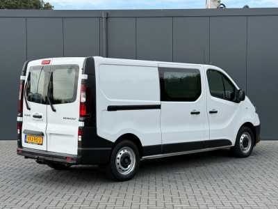 Renault Trafic 2.0 dCi 120 PK / L2H1 / 2x SCHUIFDEUR / INRICHTING / TREKHAAK / 1e EIG. / LED / CRUISE / AIRCO / NAVI foto 4