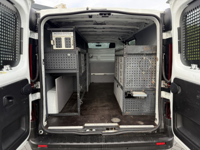 Renault Trafic 2.0 dCi 120 PK / L2H1 / 2x SCHUIFDEUR / INRICHTING / TREKHAAK / 1e EIG. / LED / CRUISE / AIRCO / NAVI foto 9