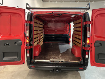 Renault Trafic 2.0 dCi 120 PK L2H1 / Euro 6 / Airco / Cruise Control / PDC / CarPlay / Navigatie / Trekhaak / Imperiaal / 3-Zits foto 19