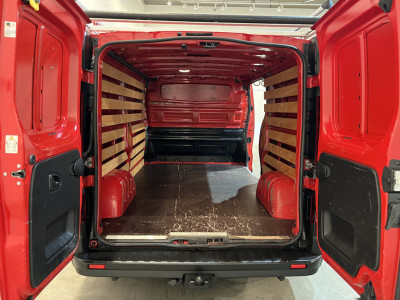 Renault Trafic 2.0 dCi 120 PK L2H1 / Euro 6 / Airco / Cruise Control / PDC / CarPlay / Navigatie / Trekhaak / Imperiaal / 3-Zits foto 5
