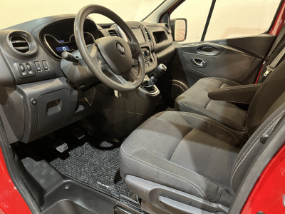 Renault Trafic 2.0 dCi 120 PK L2H1 / Euro 6 / Airco / Cruise Control / PDC / CarPlay / Navigatie / Trekhaak / Imperiaal / 3-Zits foto 6