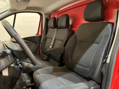 Renault Trafic 2.0 dCi 120 PK L2H1 / Euro 6 / Airco / Cruise Control / PDC / CarPlay / Navigatie / Trekhaak / Imperiaal / 3-Zits foto 8