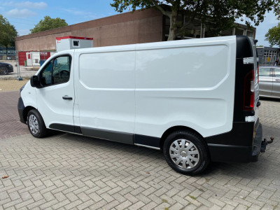 Renault Trafic 2.0 dCi 120 T29 L2H1 / 2019 / Airco / Cruise Control / Airbag / Navigatie / PDC / 88KW=120PK / Lang Model / foto 2