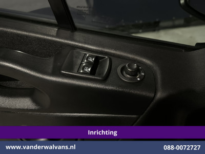 Renault Trafic 2.0 dCi 120pk L2H1 Inrichting Euro6 Airco | Omvormer | Camera | Navigatie | LED | Imperiaal Trekhaak, Cruisecontrol, Parkeersensoren, Bijrijdersbank foto 20