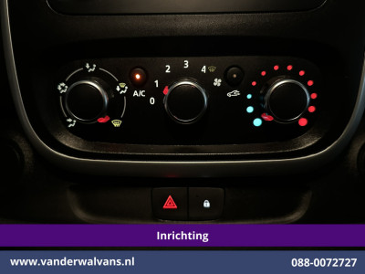 Renault Trafic 2.0 dCi 120pk L2H1 Inrichting Euro6 Airco | Omvormer | Camera | Navigatie | LED | Imperiaal Trekhaak, Cruisecontrol, Parkeersensoren, Bijrijdersbank foto 8