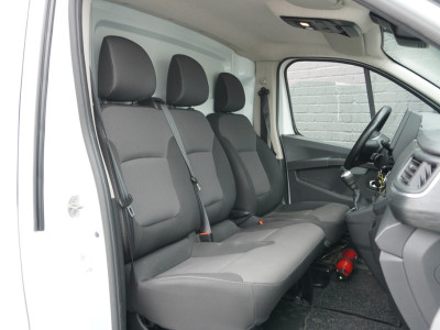 Renault Trafic 2.0 dCi 130PK EURO 6 - Airco - Navi - Cruise - €15.950,- Excl. foto 6