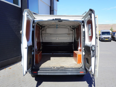 Renault Trafic 2.0 dCi 130PK EURO 6 Airco - Navi - Cruise - €15.950,- Excl. foto 8