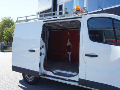 Renault Trafic 2.0 dCi 130PK EURO 6 Airco - Navi - Cruise - €15.950,- Excl. foto 9