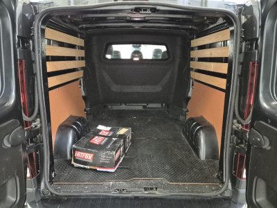 Renault Trafic 2.0 dCi 130pk DC Airco Black Edition Spoilerpakket 5