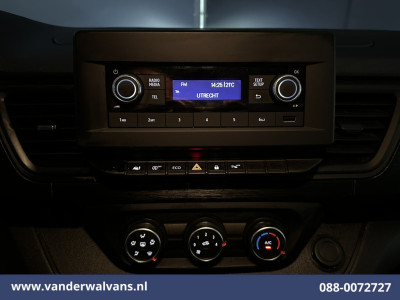 Renault Trafic 2.0 dCi 130pk L2H1 Euro6 Airco | Imperiaal | LED | Cruisecontrol | Parkeersensoren Bijrijdersbank foto 15