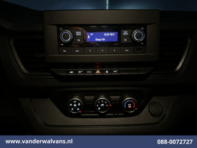 Renault Trafic 2.0 dCi 130pk L2H1 Euro6 Airco | LED | Cruisecontrol | Parkeersensoren Bijrijdersbank foto 15